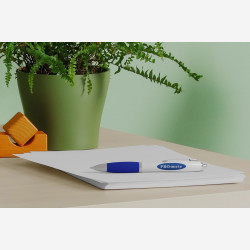 Nash kuglepen med hvid krop og farvet greb